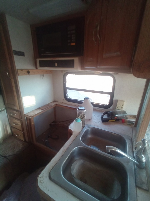 Hill Top - Land - With Tiny House RV - Image 14